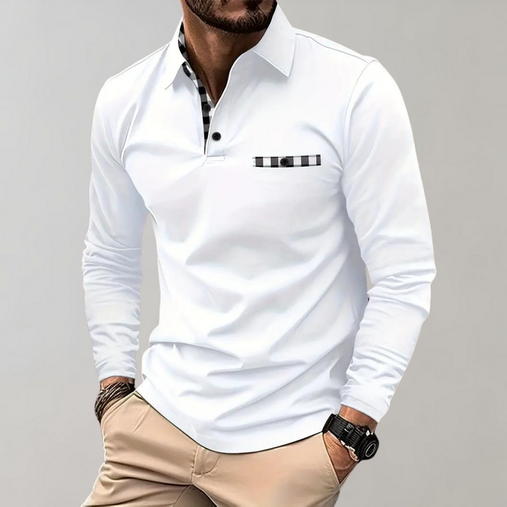 "Svart långärmad herr T-shirt, modern och stilren design med mjukt tyg, perfekt för lager-på-lager och kuranta outfits."