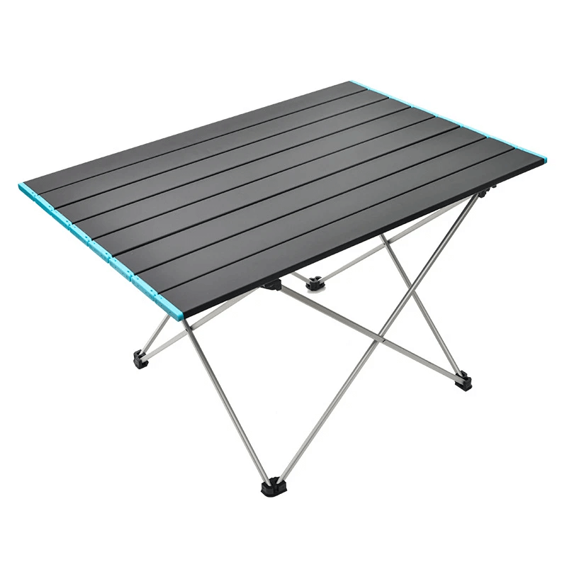 "Svart ultralätt hopfällbart bord av aluminiumlegering, perfekt för camping och picknick, med minimalistisk design."