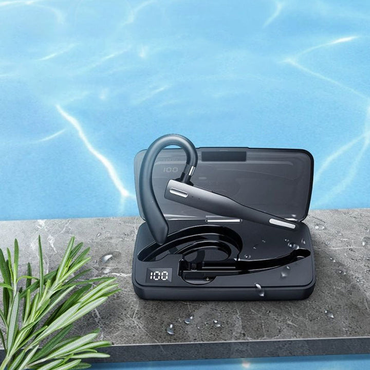 "Svarta trådlösa Bluetooth-hörlurar med brusreducering och HiFi-ljud mot vit bakgrund"