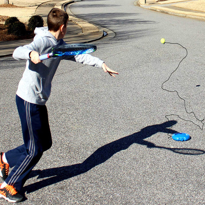 Tennis tränare för hemträning, blå, PE-material, med boll och elastiskt rep; förbättrar tennisteknik hemma.