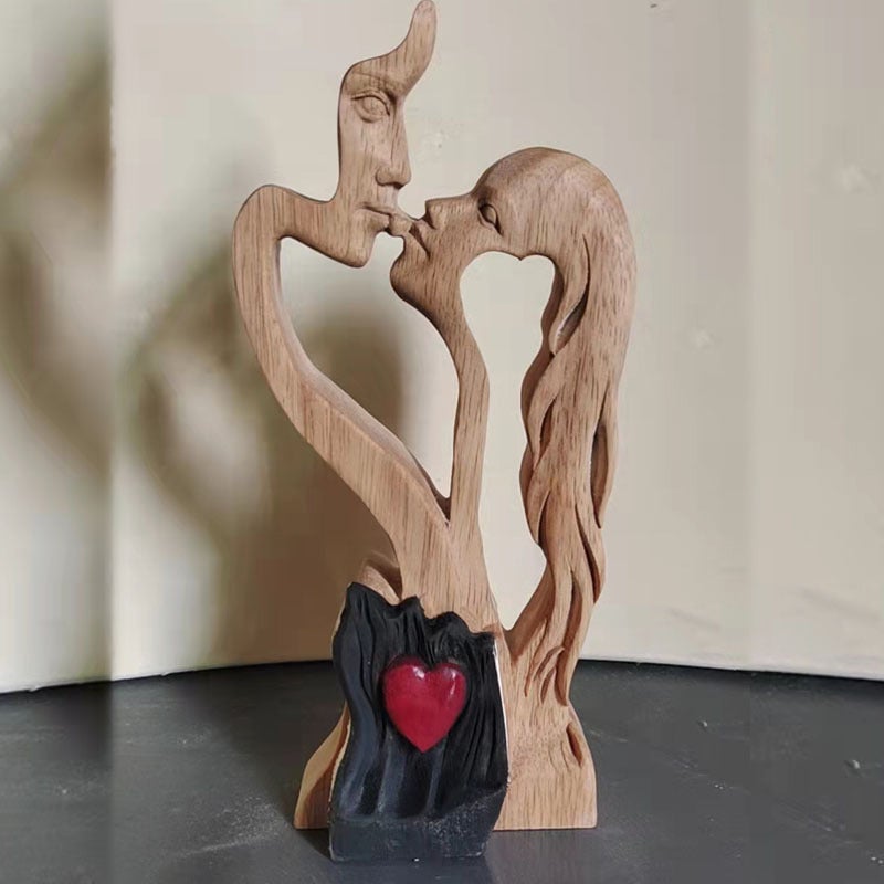 "Trä Kärleksfigur Dekoration - konstnärlig, romantisk staty för hemmet, med elegant böjda linjer, passar alla stilar."