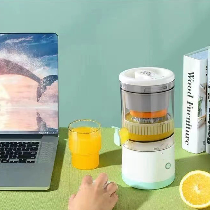 "Trådlös elektrisk juicepress med modern kompaktdesign för enkel och snabb juicning av frukter och grönsaker."