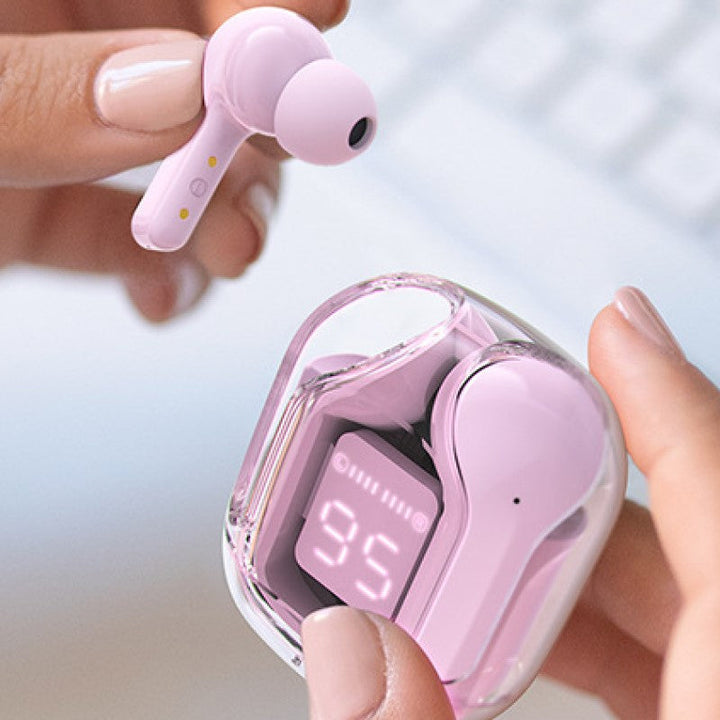 "Trådlösa Bluetooth-öronsnäckor med ENC, visa olika färger och elegant, futuristiskt laddningsfodral."