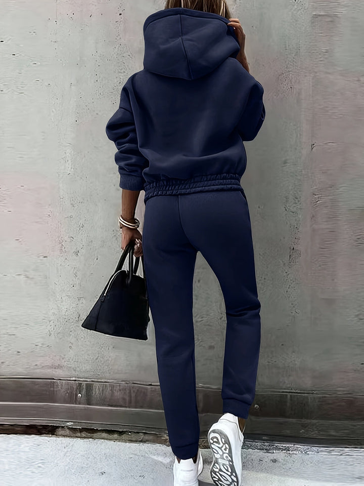"Träningsdräktset med hoodie och jogger för höst/vinter, eleganta snitt i khaki, marinblå, svart, röd. Mysigt för kalla dagar