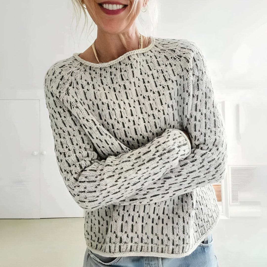 "Trendig Allis tröja för kvinnor, bekväm passform, mångsidig, eleganta detaljer, passar både till jeans och kjol."