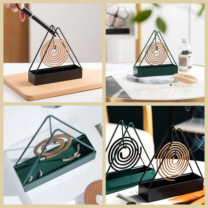 "Triangulärt myggspiralställ i svart järn, elegant och stabil design för inomhus och utomhus bruk, 15.5×15×4.5 cm."