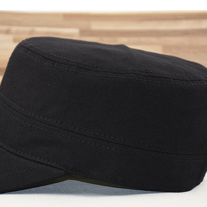 "Unisex luftig bomull armékeps med brett solskydd och justerbart metallspänne för andningsbar komfort i klassisk stil."