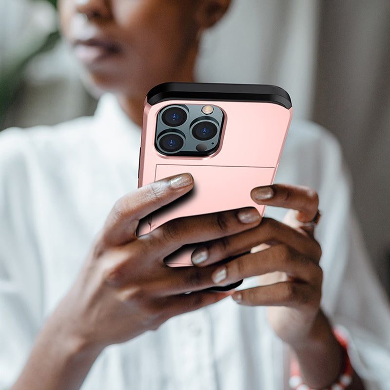 "Universal telefonfodral med plånbok, stilren design, stötskydd. Passar flera iPhone-modeller, flera färgval tillgängliga."