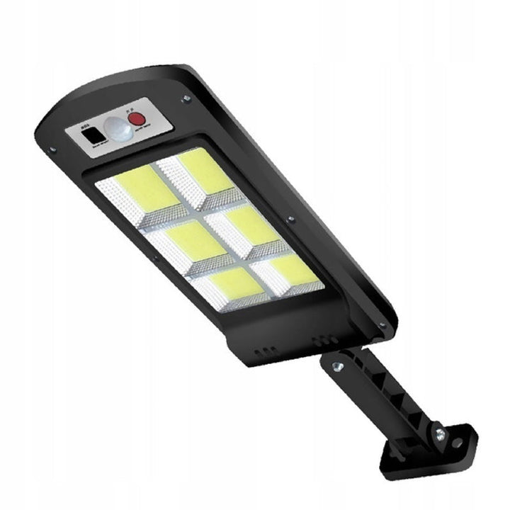 Utomhus LED-sensorlampa för trädgård och uppfart, solcell, hållbar, väderbeständig, stilren vit design, IP65-certifierad.