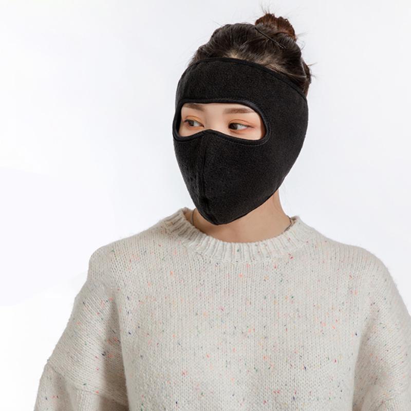 "Varm unisex fleece mask i flera färger, perfekt för skydd mot kyla och vind, tillverkad i mjuk polar fleece."