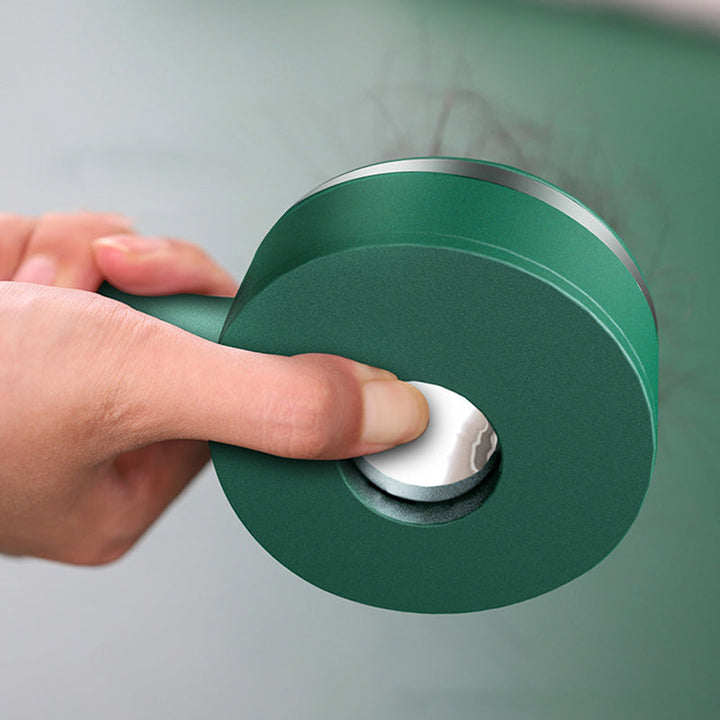 "Vit ergonomisk 3D luftkuddeborste med halkfritt handtag för skonsam hårvård och hårbottenmassage."