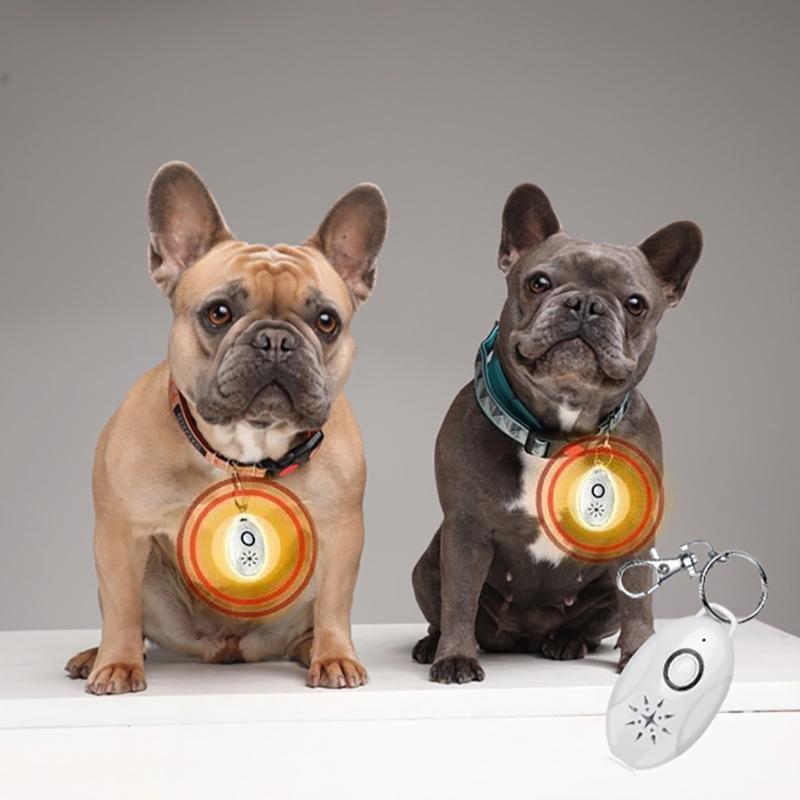 "Vit ultraljudsskyddsenhet för hundars och katters lopp- och fästingskydd, enkel att fästa på halsband, kemikaliefri."